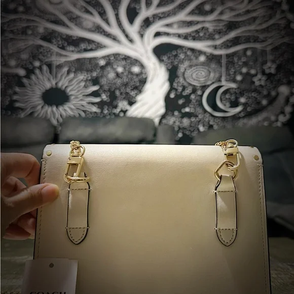 Coach Y2K small Crossbody purse white and light brown leather with Gold chain - Picture 7 of 16